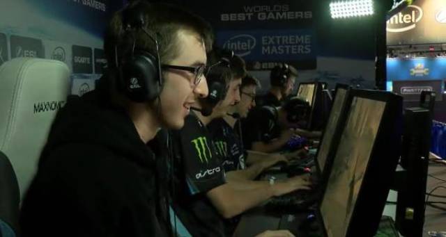 训练中交流 训练中交流