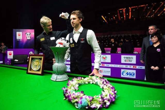 在伊万周年 在伊万周年