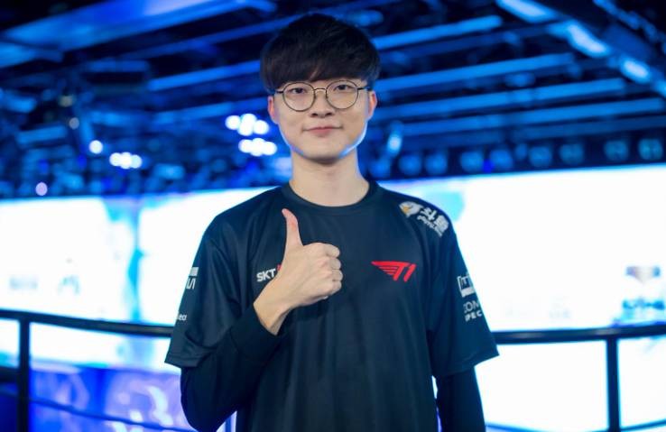 向后